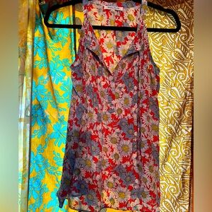 Rose and olive top size small